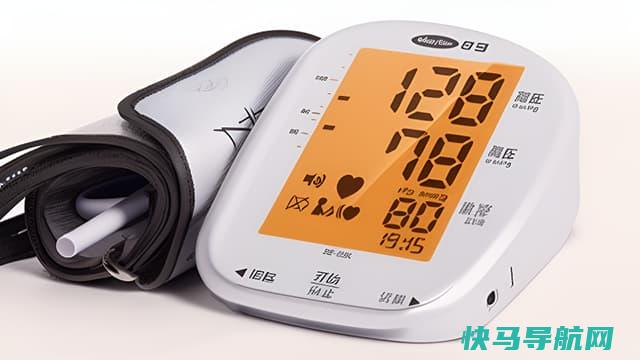 血压仪使用指南：家用电子血压计的正确操作方法概览